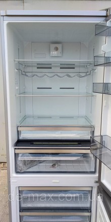Холодильник Грюндиг GRUNDIG GKN 17930 FX широкий 70см 530л А+++
Холодильник Грюн. . фото 5