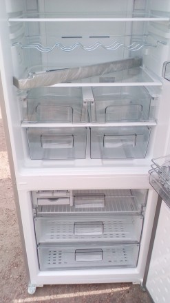 Отличный холодильник blomberg,привезен из Германии.Полностью комплектный!Состоян. . фото 7