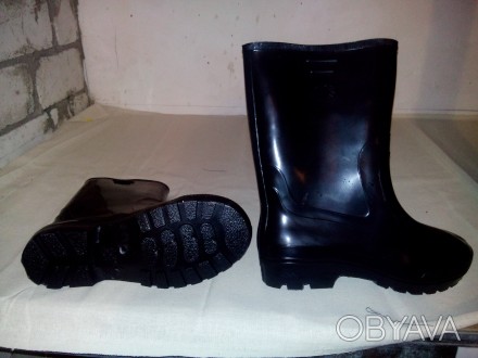 Крупный производитель одежды ПТД МС Групп предлагает литую рабочую обувь (есть в. . фото 1
