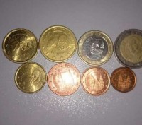 Два набора обиходных монет от 1 евроцента до 2 евро.Цена за два набора.. . фото 3