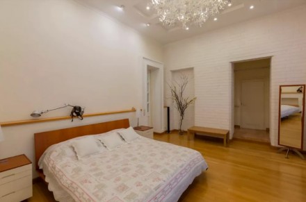 Квартира состоит из 3 спален и просторной кухни,2 сан.узла,один из которых из ос. Шевченко. фото 9