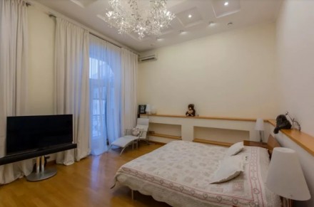 Квартира состоит из 3 спален и просторной кухни,2 сан.узла,один из которых из ос. Шевченко. фото 10