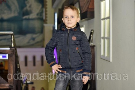 Куртка детская для мальчика прямого силуэта с втачным рукавом, длиной ниже линии. . фото 3