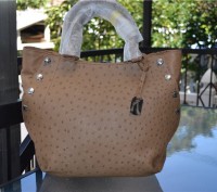 FURLA camel ostrich embossed leather 'Royal' snap shopper tote bag
Rtl $498

. . фото 2