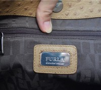 FURLA camel ostrich embossed leather 'Royal' snap shopper tote bag
Rtl $498

. . фото 10