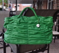 Furla Carmen Arriccio Green Leather Ruched Tote Handbag
Retail $498

Потрясаю. . фото 6
