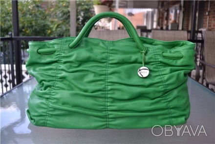 Furla Carmen Arriccio Green Leather Ruched Tote Handbag
Retail $498

Потрясаю. . фото 1