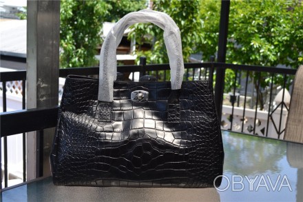 Furla black croc embossed leather 'New Appaloosa' shopper tote

Классическая и. . фото 1