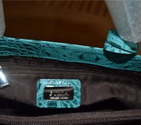 Furlа turquoise croc embossed leather 'Practica' shopper

Милейшая, женственна. . фото 11