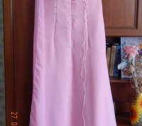 красивое платье.нежно розового цвета, с вышивкой из бисера ручной работы. Одевал. . фото 4