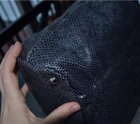 Furla Fortuny Snake Embossed Leather Shopper Tote Handbag
retail : $478

Заме. . фото 13