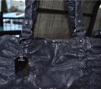 Furla Fortuny Snake Embossed Leather Shopper Tote Handbag
retail : $478

Заме. . фото 9