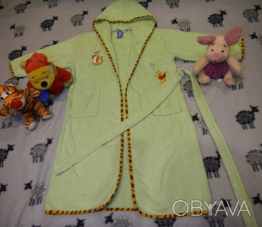 Продам махровый халат от Disney в отличном состоянии. Для мальчика и девочки. 10. . фото 1
