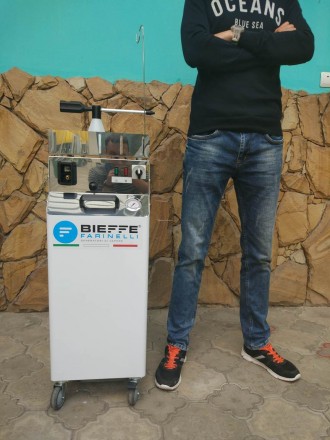 Парогенератор BIEFFE Steam 3000 — мощный мобильный парогенератор 6,5 кВт. Три вн. . фото 8