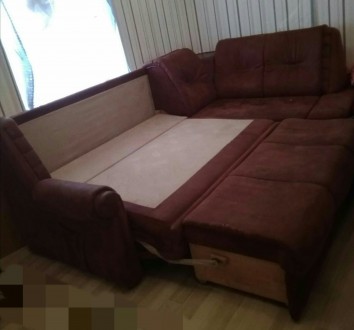 Продам большой раскладной диван. На фото находится в комнате 12кв.м. В большей к. . фото 5