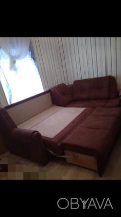 Продам большой раскладной диван. На фото находится в комнате 12кв.м. В большей к. . фото 1