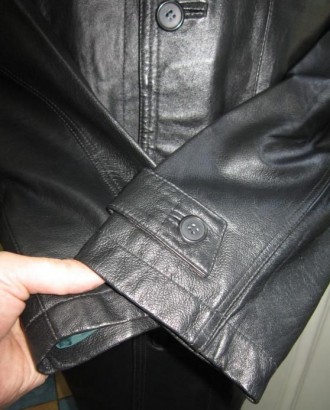 Большая кожаная мужская куртка М.FLUES. Германия. Лот 537
Классическая, стильна. . фото 6