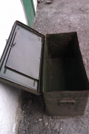 Ящик металлический, в наличии шесть штук, зеленого цвета, времён СССР, в хорошем. . фото 2