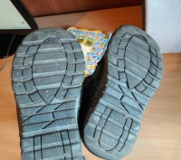 отличные кожаные прошитые ботинки на зиму для мальчика.удобные и теплые .стелька. . фото 2