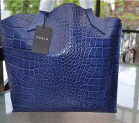 Furla Ink Blue Croc Embossed Leather Jucca Shopper Tote
Retail: $328.00

Сумк. . фото 4
