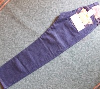 Продам новые женские джинсы Levi`s.
№ 525; 27/32 белые
№ 525; 27/32 индиго
№ . . фото 6