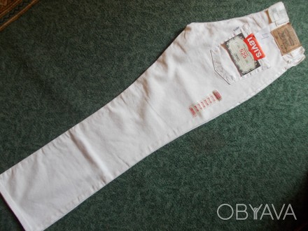 Продам новые женские джинсы Levi`s.
№ 525; 27/32 белые
№ 525; 27/32 индиго
№ . . фото 1