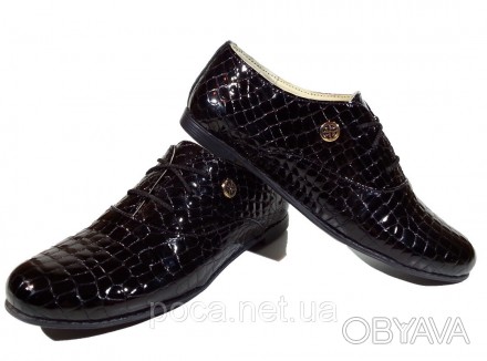 Женские туфли выполнены из высококачественной натуральной лаковой кожи "рептилия. . фото 1