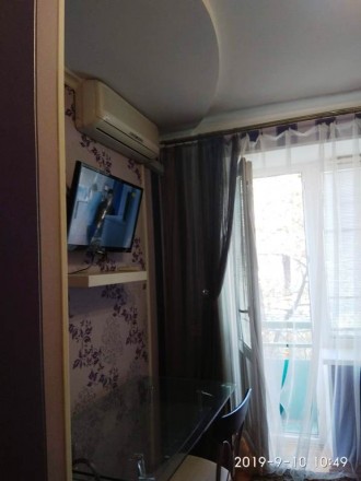 Невероятно уютная квартира с евроремонтом в кирпичном доме по адресу Двинская 1.. Старая Дарница. фото 3