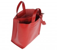 Сумка Furla Divide-It Red Saffiano Leather

Классика фурлы.

Самая известная. . фото 11