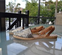 New STUART WEITZMAN "Armor" Silver Slide Sandals Shoes, Size 8

RETAIL PRICE $. . фото 6