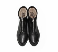 Продам женские зимние ботинки/ полусапожки на меху на низком каблуке.Модель 2016. . фото 4