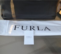 Furla black leather side zipper 'Elizabeth' convertible hobo bag retail : $498
. . фото 13