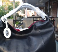 Furla black leather side zipper 'Elizabeth' convertible hobo bag retail : $498
. . фото 3