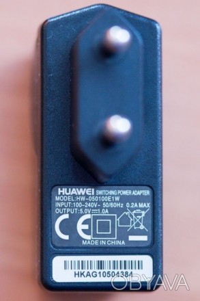 Оригинальное зарядное устройство Huawei HW-050100E1W. Не использовалось. Отправк. . фото 1
