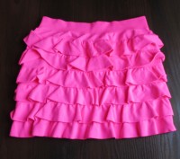 Розовая мини юбка. Новая

Размер: 36-38(S/M)
Длина - 30 см
Материал хорошо т. . фото 3