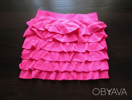 Розовая мини юбка. Новая

Размер: 36-38(S/M)
Длина - 30 см
Материал хорошо т. . фото 1