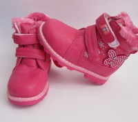 Зимние ботинки из качественного кожезаменителя для девочки. Сбоку бабочка со стр. . фото 2