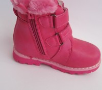Зимние ботинки из качественного кожезаменителя для девочки. Сбоку бабочка со стр. . фото 5