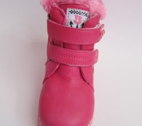 Зимние ботинки из качественного кожезаменителя для девочки. Сбоку бабочка со стр. . фото 4