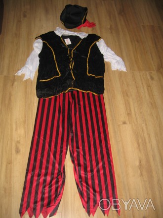 Новый костюм пирата
Не пригодился. 
Длина штанов 105см
Штаны на резинке, подо. . фото 1
