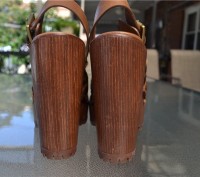 Michael Kors Leopard Calf Hair Platform Wedge Sandals Size 40
Retail $850

Ma. . фото 7