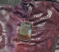 Furla Leather Shopper Tote Handbag
retail : $478

Очень классная Фурлочка, са. . фото 4