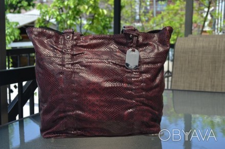 Furla Leather Shopper Tote Handbag
retail : $478

Очень классная Фурлочка, са. . фото 1