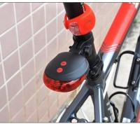 Отличный стоп-сигнал для вашего велосипеда.
Водонепроницаемый корпус.Светодиоды. . фото 3