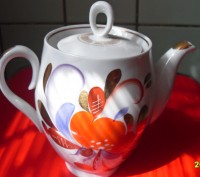чайники в прекрасном состоянии!!!!!!!! один чайник полтавского фарфорового завод. . фото 4