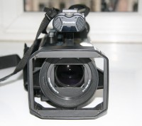 Panasonic AG-DVX100

Модель относится к профессиональному типу видеокамер. Уст. . фото 5