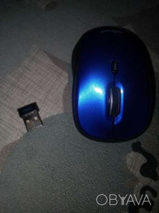 Продаю беспроводную мышку trust blu. Очень удобная и компактная мышка. Выключает. . фото 1