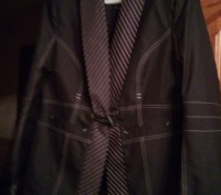 Продам шикарный пиджак на подкладке,черного цвета с тремя видами воротника./можн. . фото 2
