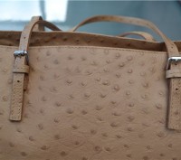 Furla Beige Cammello ostrich embossed leather d-light medium 'New Shopper' tote
. . фото 6