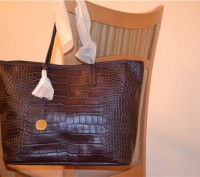 NEW FURLA CROC EMBOSSED LEATHER "Everyone" SHOPPER TOTE.
MADE IN ITALY.

Ярки. . фото 6